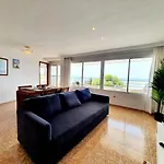 Luna Seafront 마르베야