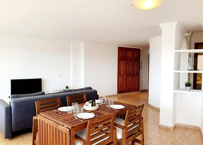 Luna Seafront * Marbella