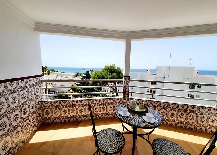 Luna Seafront Апартаменти Марбелья