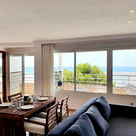 Luna Seafront Апартаменты *