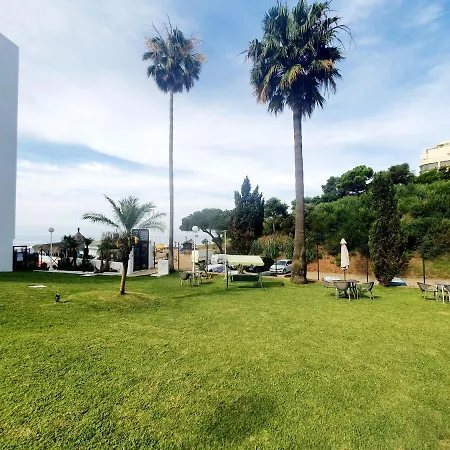 Luna Seafront Апартаменты