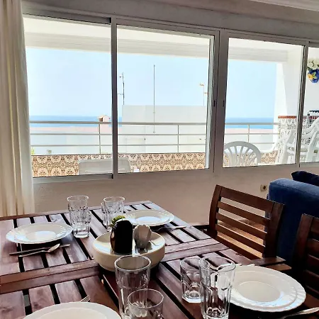 Luna Seafront Апартаменты Марбелья